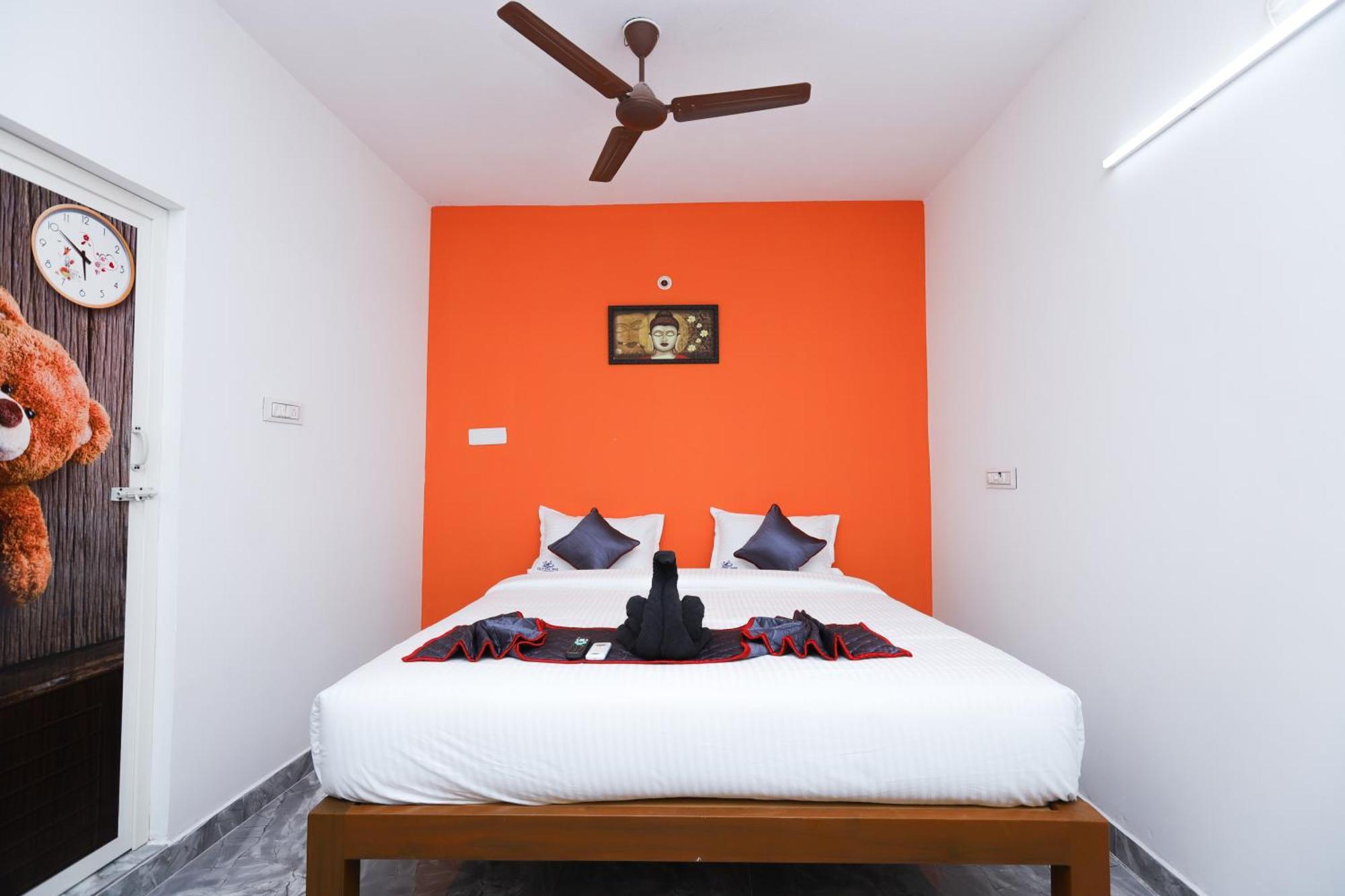La Piscine Farm House Ауровил Екстериор снимка
