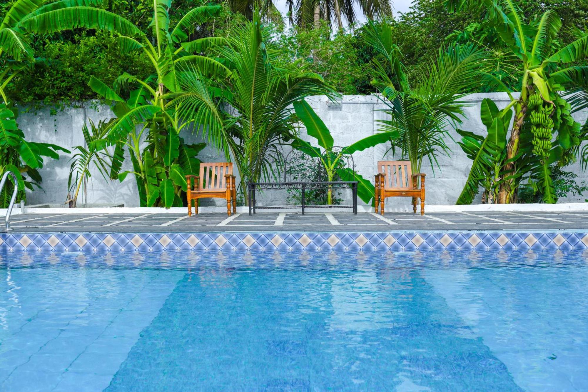 La Piscine Farm House Ауровил Екстериор снимка