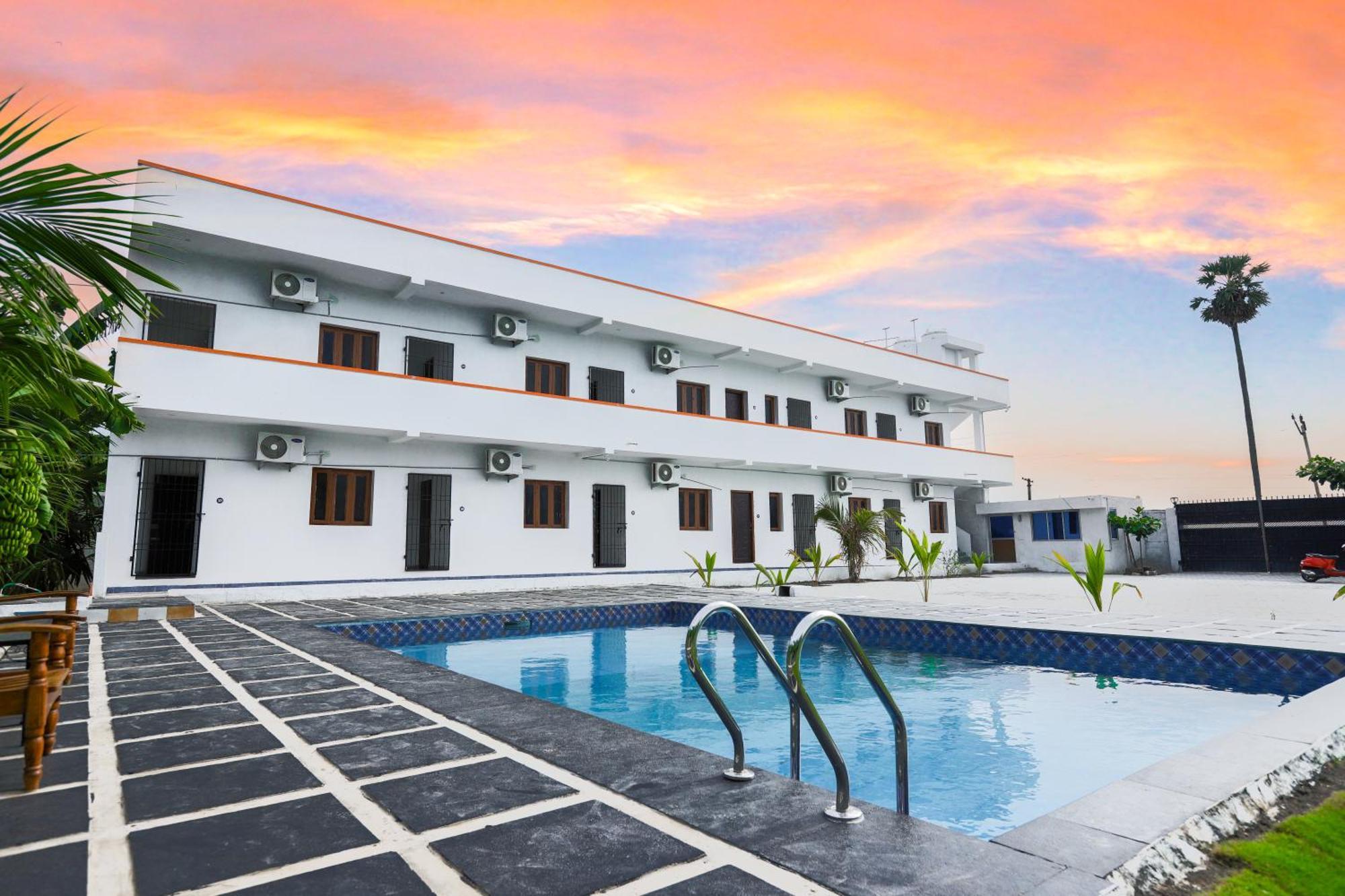 La Piscine Farm House Ауровил Екстериор снимка